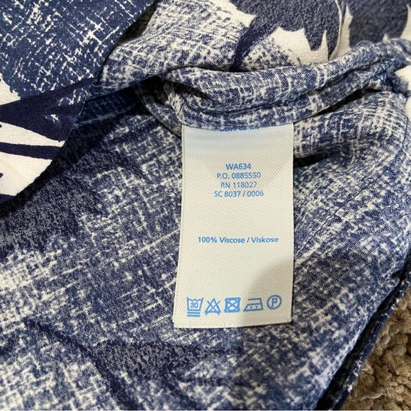 Boden Crop Top Women's US Plus Size 18 Short Sleeve Blouse Blue Floral Zipper - Picture 3 of 8